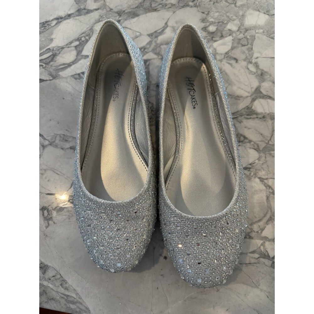 Hot Cakes Orleans Silver Rhinestone Round Toe Slip on Flats  Size 8 W Look New